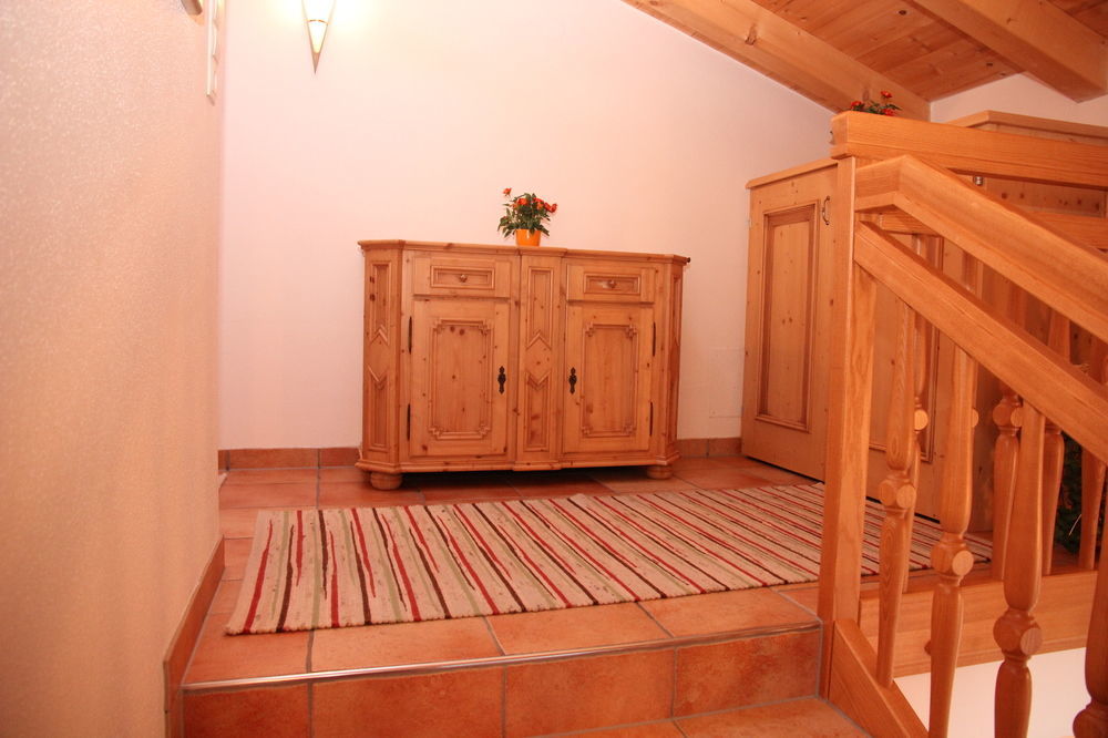 Das Gaestehaus Schneider Am Dorfplatz Алпбах Екстериор снимка