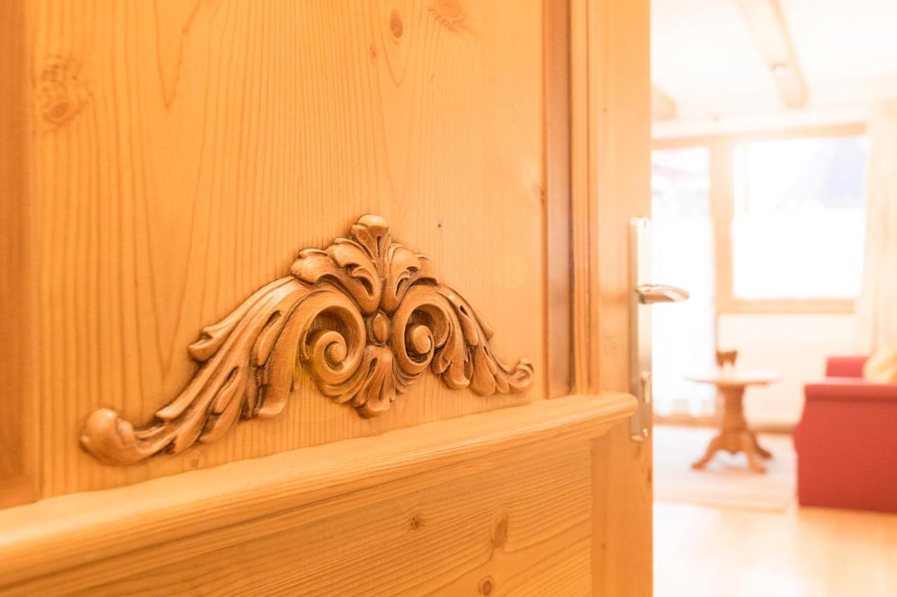 Das Gaestehaus Schneider Am Dorfplatz Алпбах Екстериор снимка